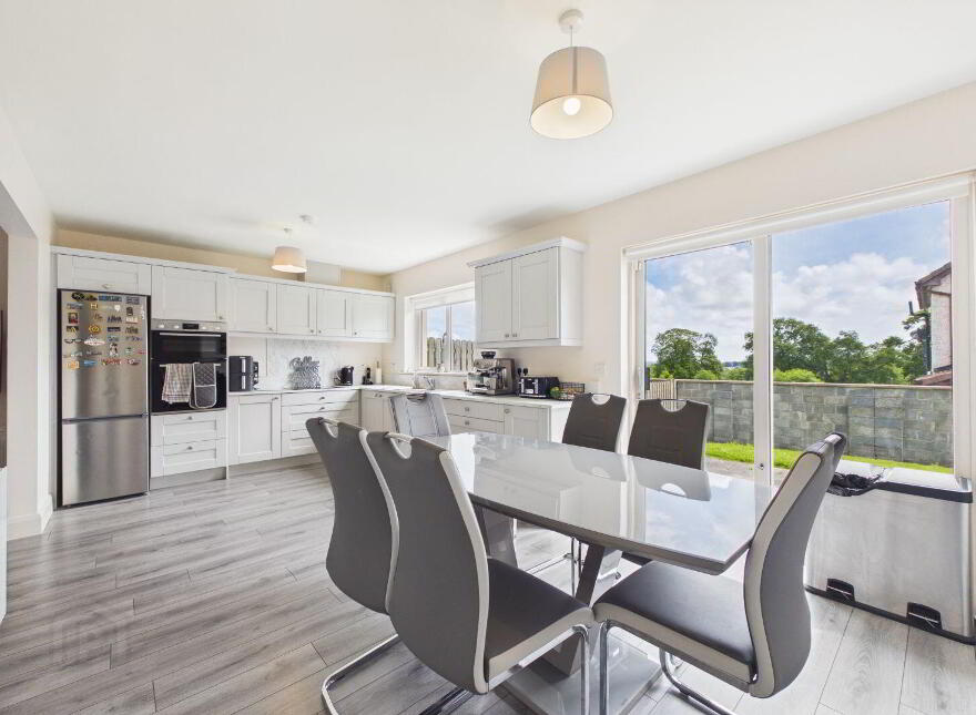 23 Willow Grove, Oakridge, Ferrybank