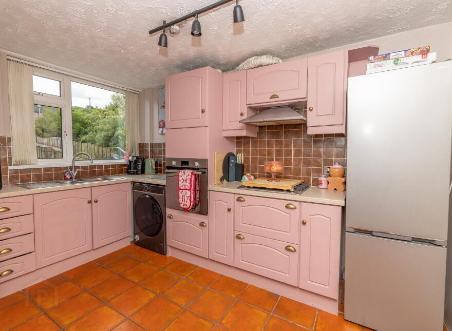 30 Carnagh Park, Newry, BT34 2QR
