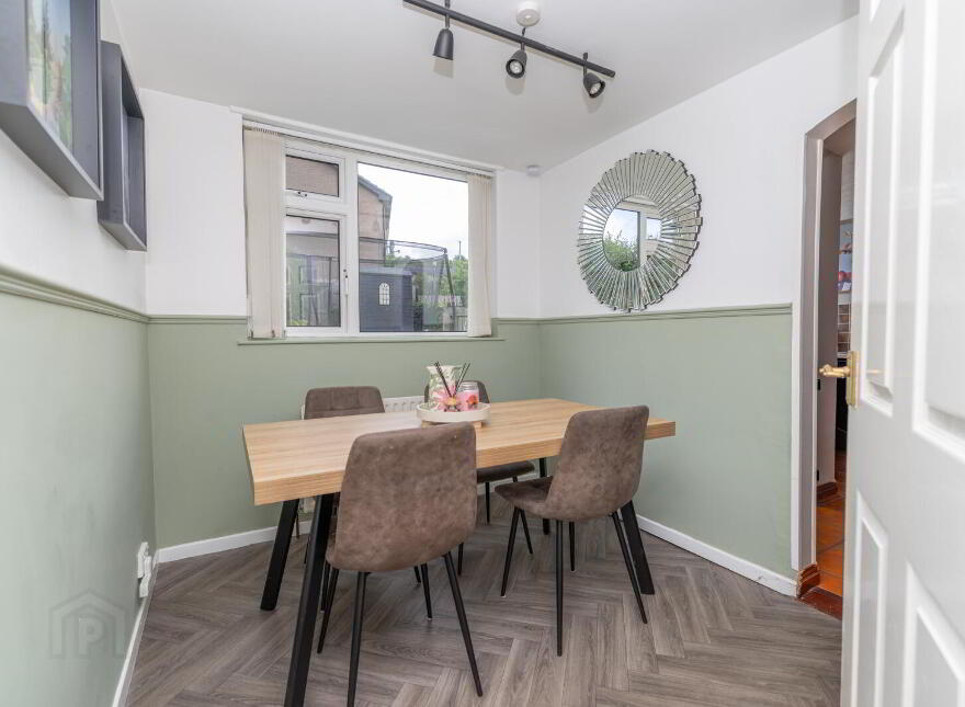 30 Carnagh Park, Newry, BT34 2QR
