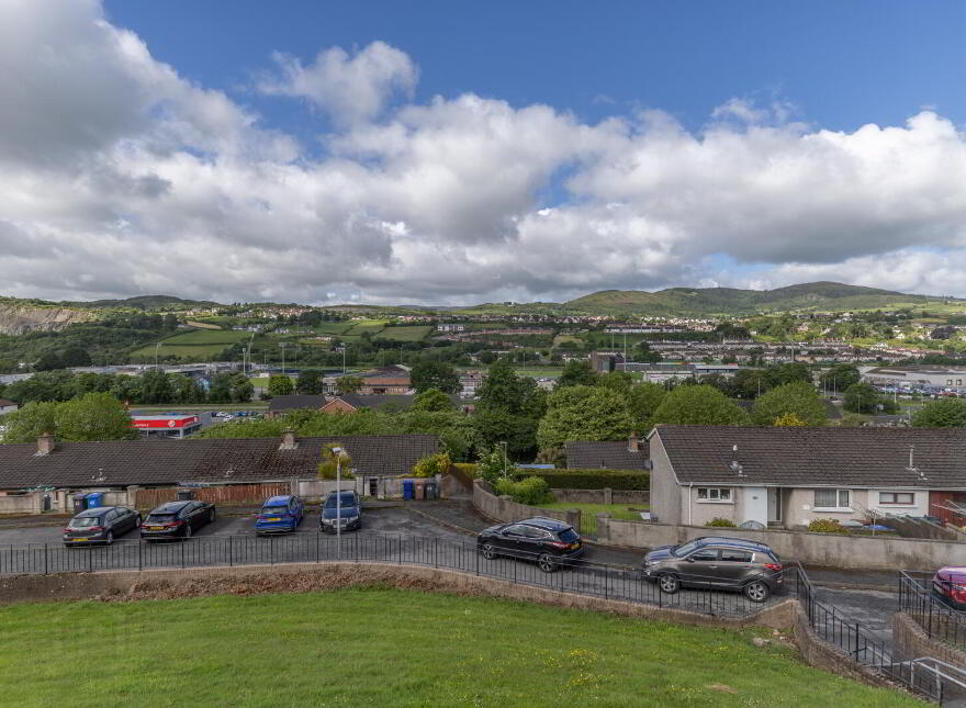30 Carnagh Park, Newry, BT34 2QR