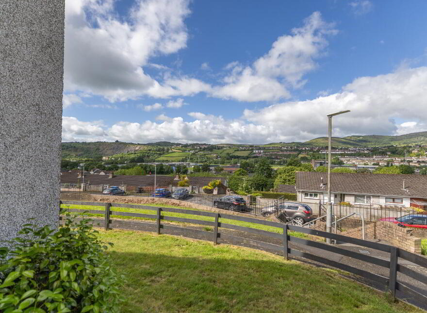 30 Carnagh Park, Newry, BT34 2QR