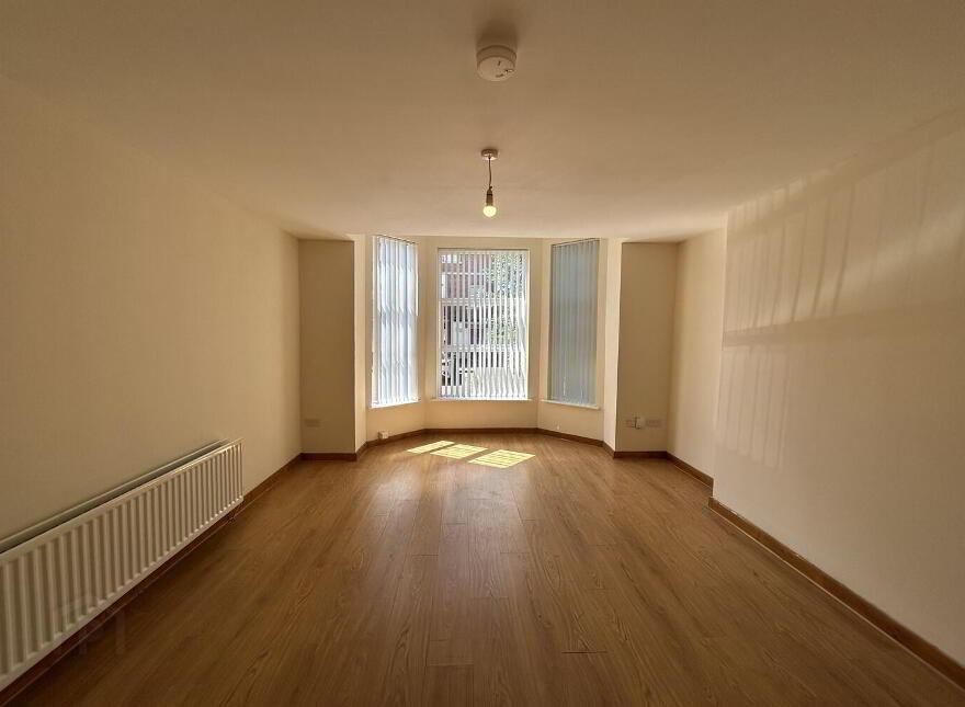 Flat 1, 15 Kinnaird Terrace, Belfast, BT14 6BN