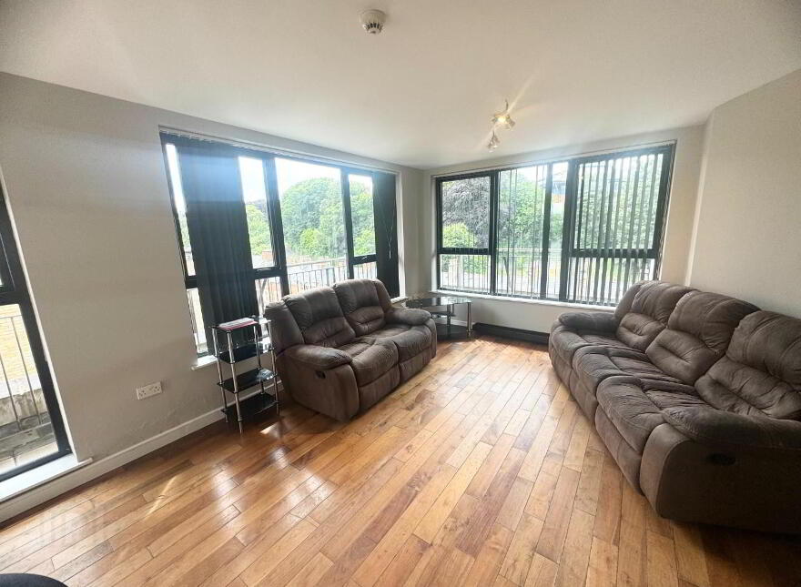 501 College View, Strand Road, Derry, BT48 7NR
