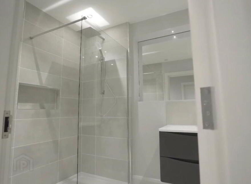 14a Balmoral Gate, Belfast