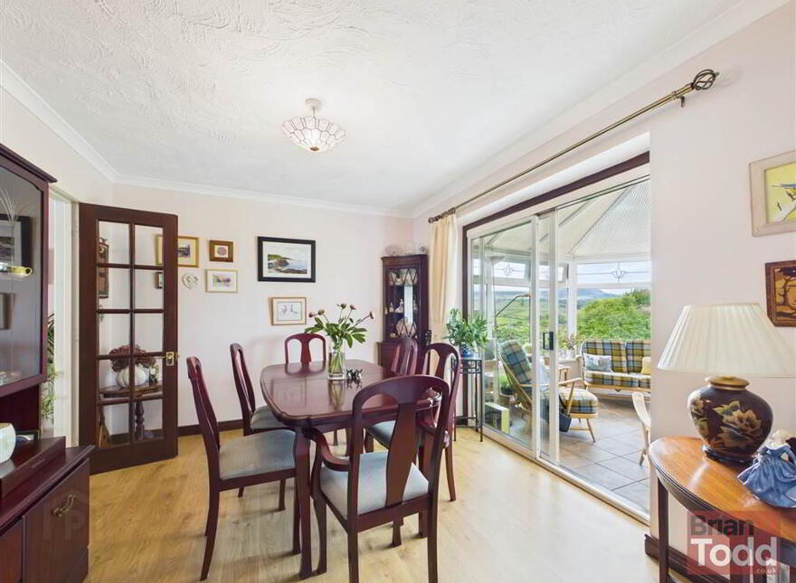 Cairnbeg Crescent, Larne, BT40 1UH
