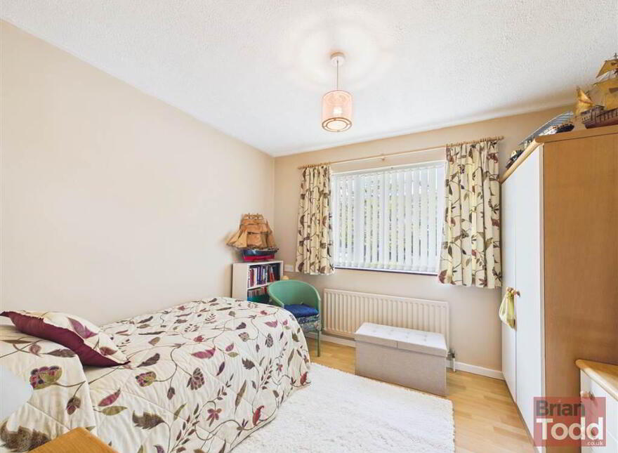 Cairnbeg Crescent, Larne, BT40 1UH