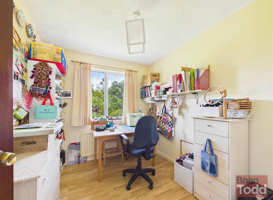 Cairnbeg Crescent, Larne, BT40 1UH