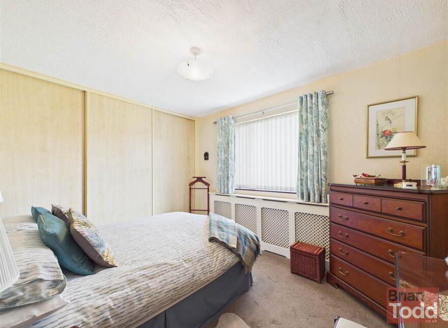 Cairnbeg Crescent, Larne, BT40 1UH