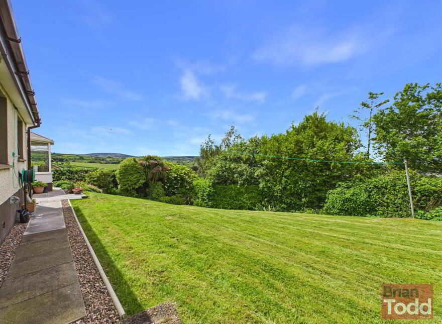 Cairnbeg Crescent, Larne, BT40 1UH