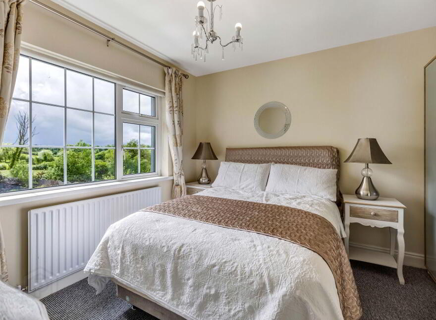 Shanroe, Scotstown, H18R962
