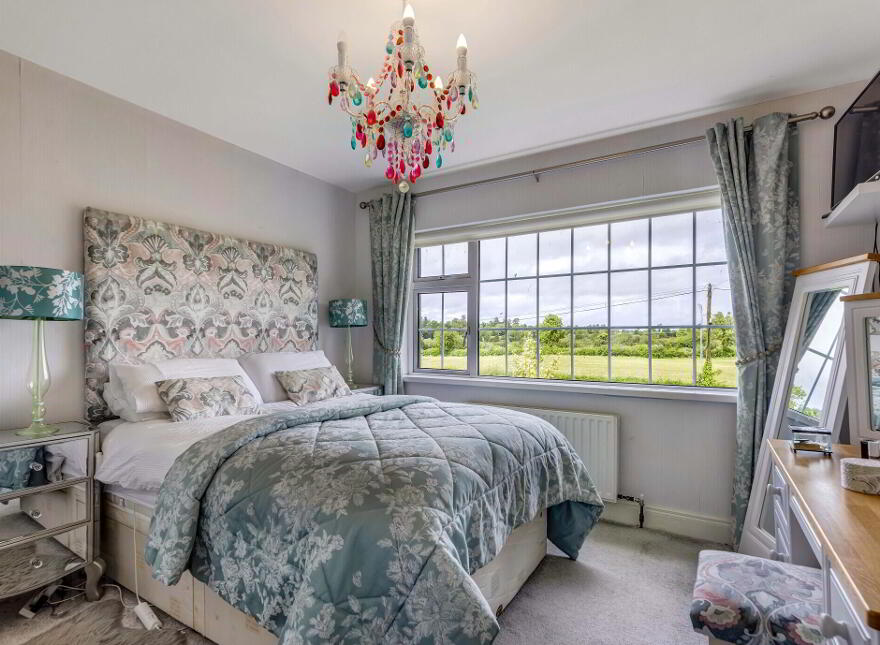 Shanroe, Scotstown, H18R962