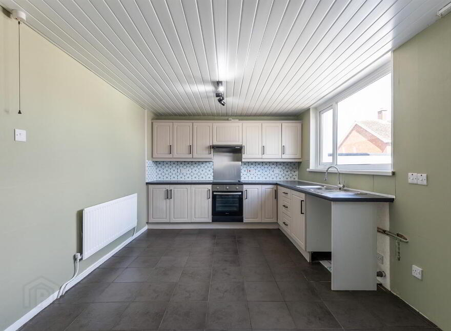 31 Cairnsmore Avenue, Dundonald, Belfast, BT16 2SE