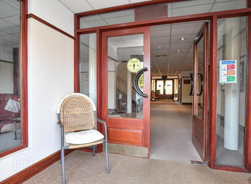 8 Roseville Apartments, Bangor, BT19 1DZ