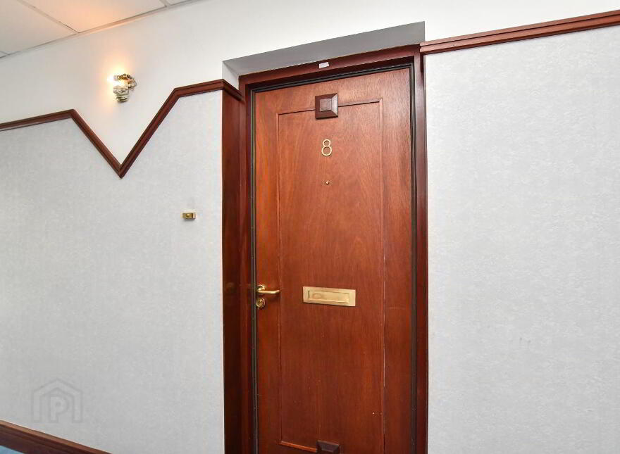 8 Roseville Apartments, Bangor, BT19 1DZ