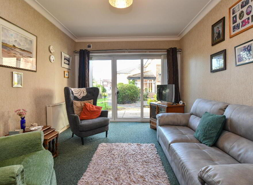 8 Roseville Apartments, Bangor, BT19 1DZ