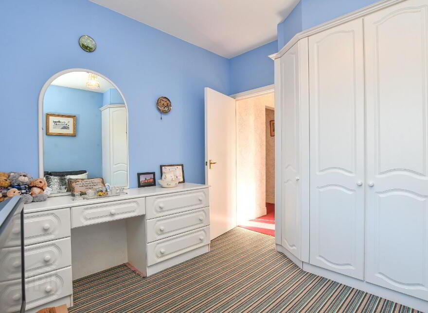 8 Roseville Apartments, Bangor, BT19 1DZ