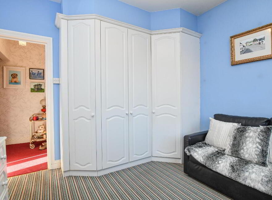 8 Roseville Apartments, Bangor, BT19 1DZ