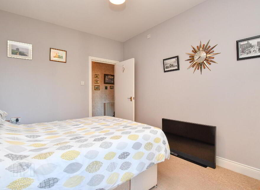8 Roseville Apartments, Bangor, BT19 1DZ
