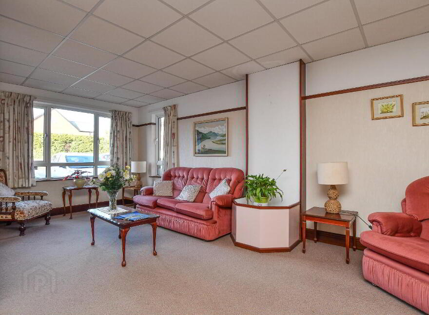 8 Roseville Apartments, Bangor, BT19 1DZ