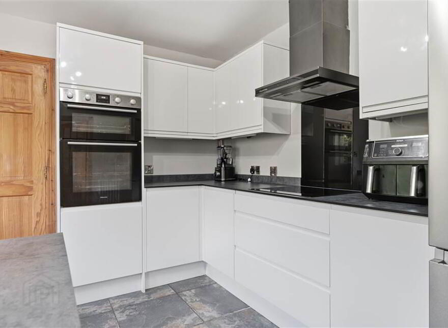 11 Millmount, Randalstown, BT41 2AH