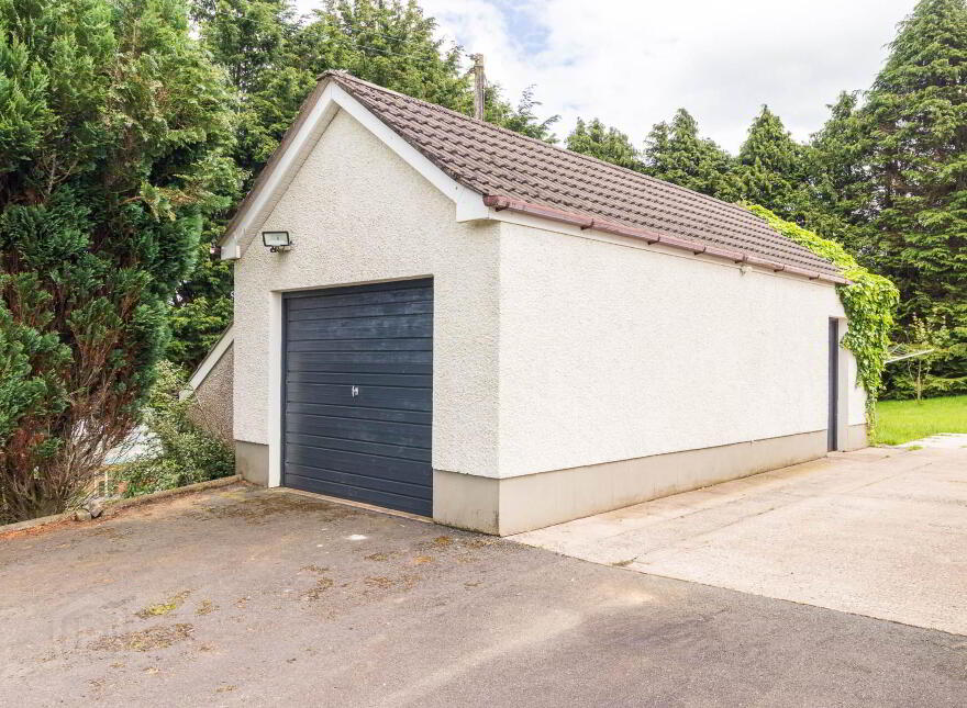 6 Moss Close, Ballynure, Ballyclare, BT39 9YE