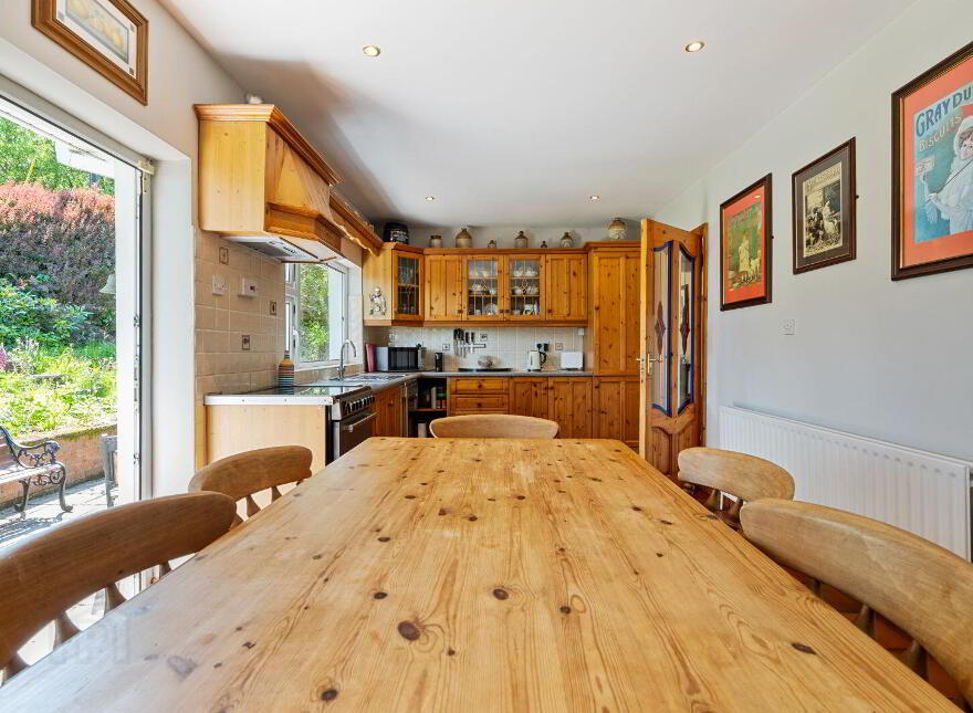Commeen, Carrigaline, P43PX28