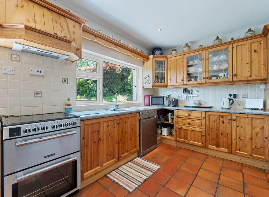 Commeen, Carrigaline, P43PX28