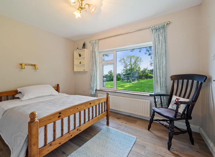 Commeen, Carrigaline, P43PX28