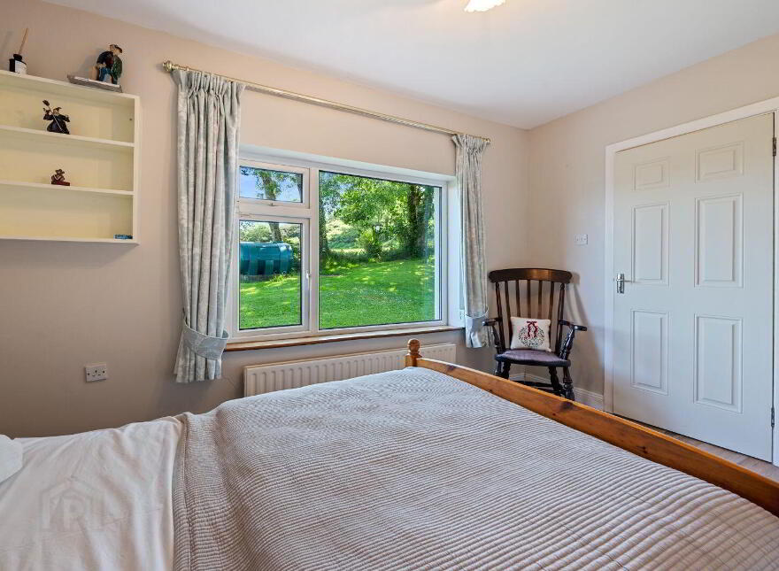 Commeen, Carrigaline, P43PX28