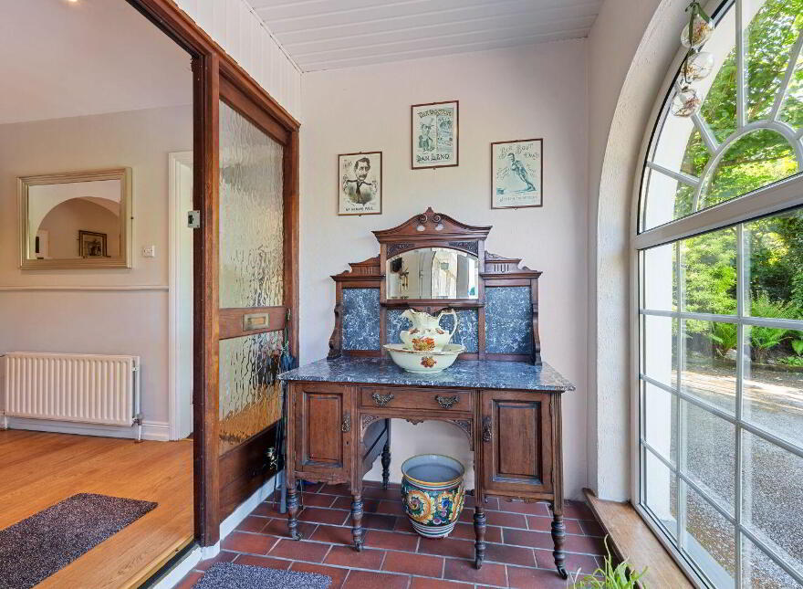 Commeen, Carrigaline, P43PX28