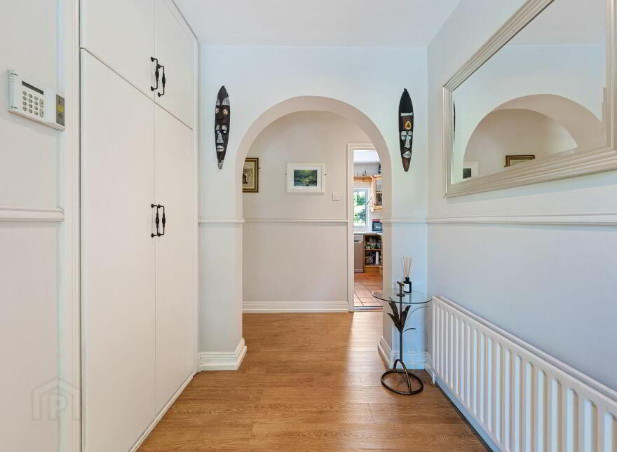 Commeen, Carrigaline, P43PX28