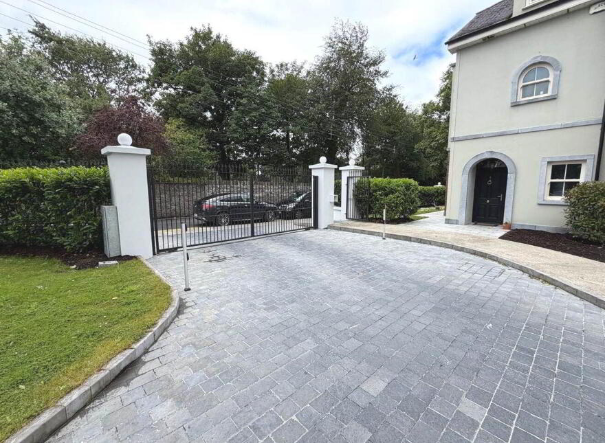 2 Shelbourne Square, North Circular Road, V94HP6H