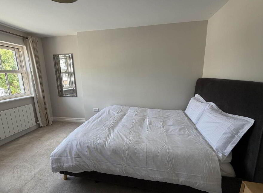 2 Shelbourne Square, North Circular Road, V94HP6H