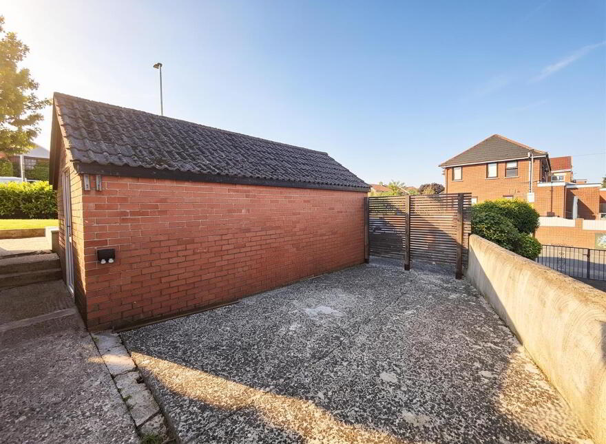 623 Ballysillan Road, Belfast, BT14 6RR