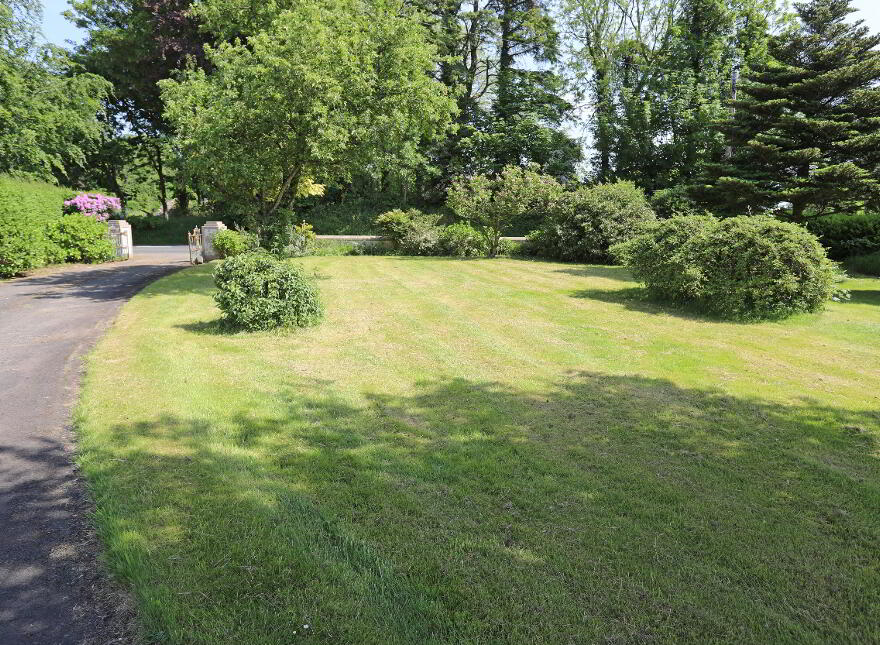 "Laureldeane", 37 Kilrea Road, Garvagh, BT51 5LR