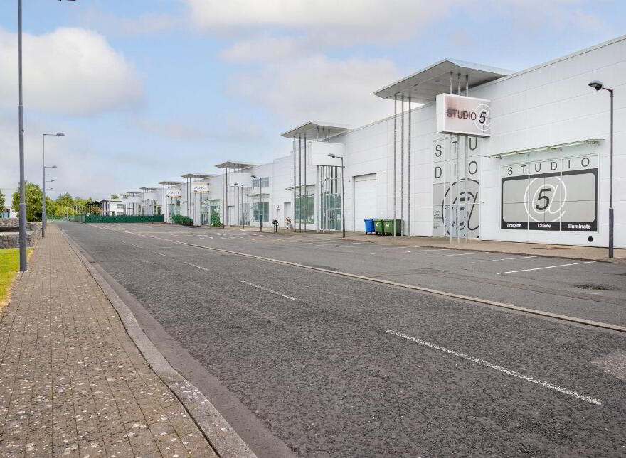 Unit 5, Claregalway Corporate Park, Claregalway, H91TP68
