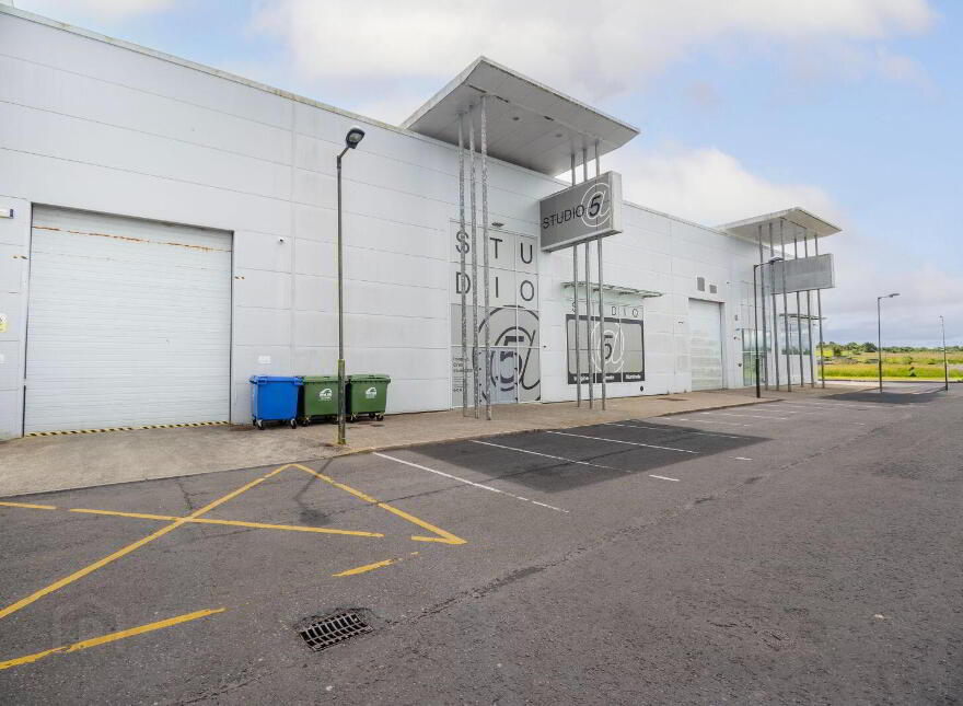 Unit 5, Claregalway Corporate Park, Claregalway, H91TP68