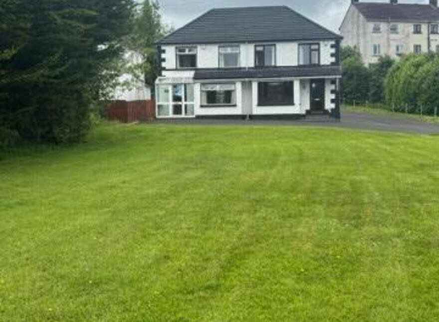 Dublin Road, Enniskillen, BT74 6HN