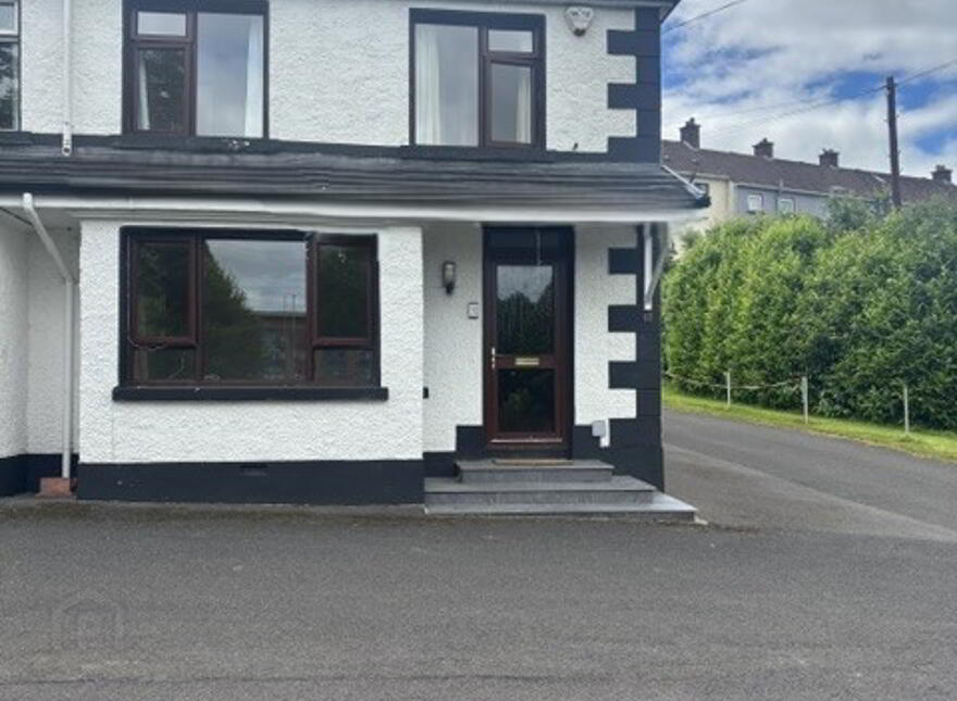 Dublin Road, Enniskillen, BT74 6HN
