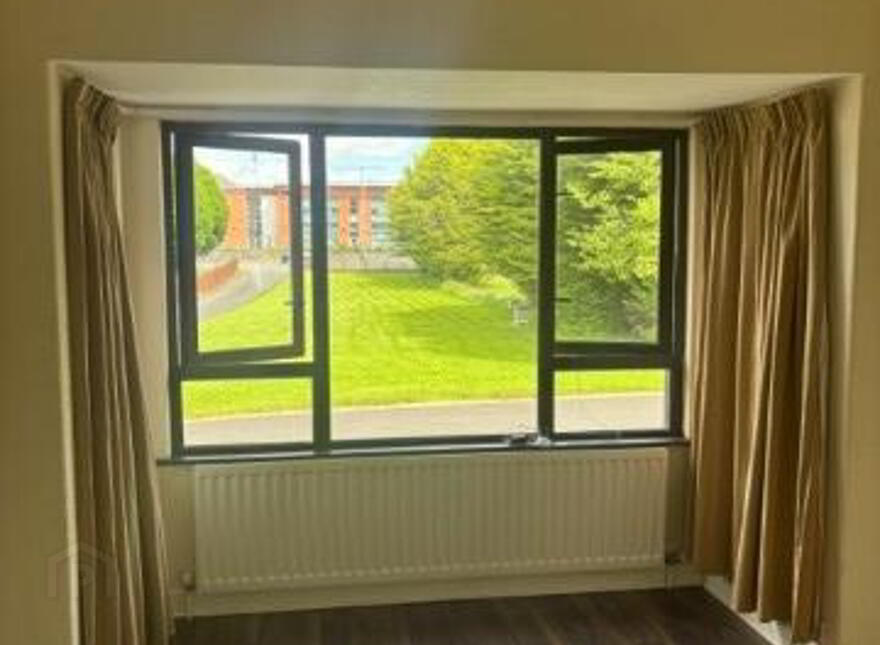 Dublin Road, Enniskillen, BT74 6HN