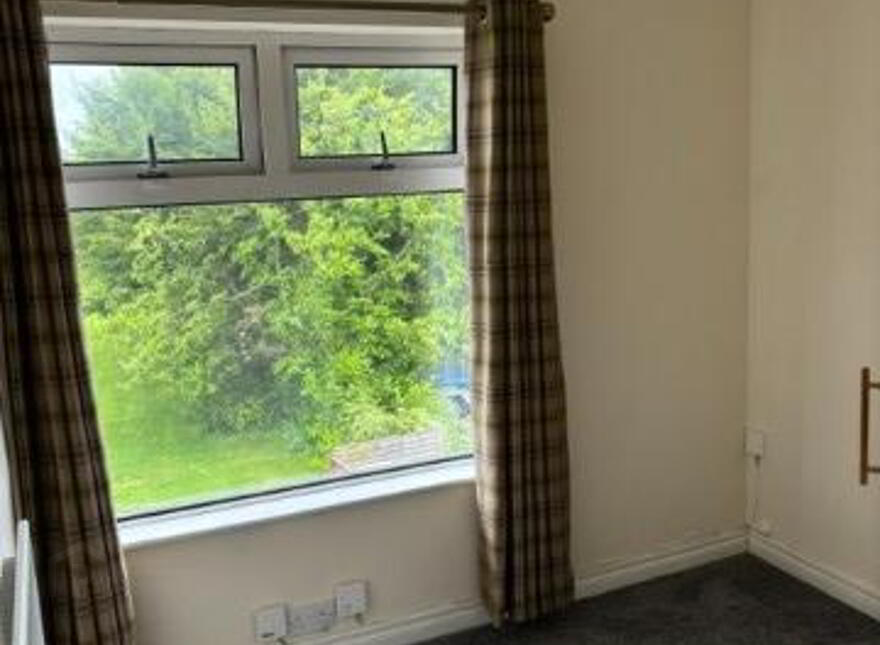 Dublin Road, Enniskillen, BT74 6HN