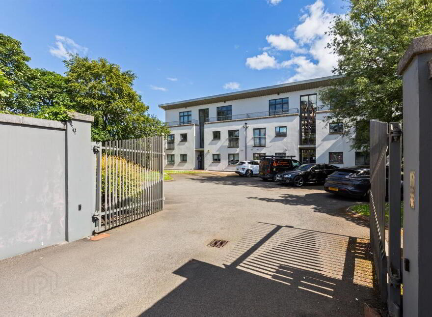 Apartment 4 Marine Sands 82 Belfast Road, Carrickfergus, BT38 8BT