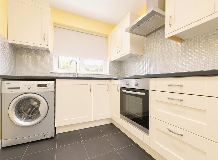 Apt 13 Quay Court, Scotch Quarter, Carrickfergus, BT38 7UP