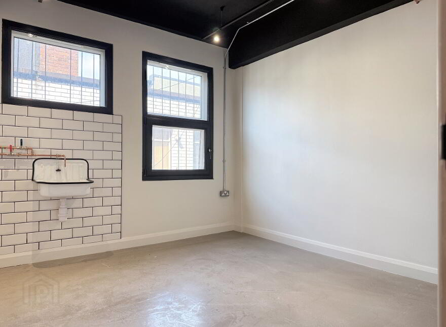Kimm House, 45 Castle Street, Belfast, BT1 1GH