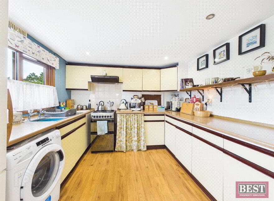 52 Aughnahoory Road, Kilkeel, Newry, BT34 4HF