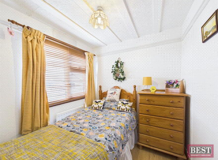 52 Aughnahoory Road, Kilkeel, Newry, BT34 4HF