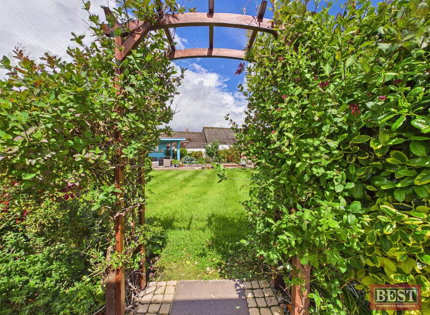 52 Aughnahoory Road, Kilkeel, Newry, BT34 4HF