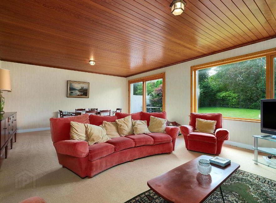 53 Joyce Avenue, Foxrock, D18H7R2