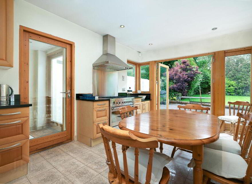 53 Joyce Avenue, Foxrock, D18H7R2
