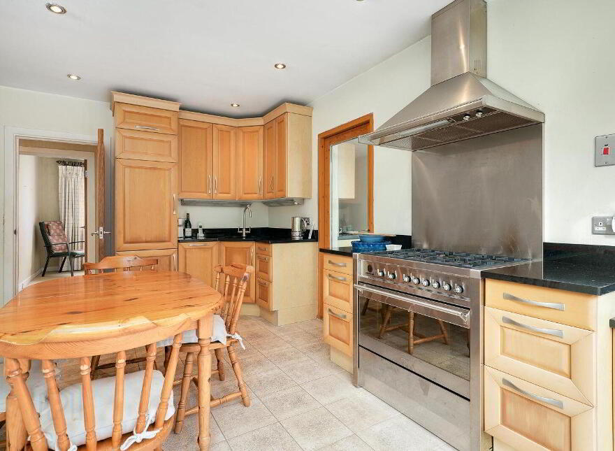 53 Joyce Avenue, Foxrock, D18H7R2